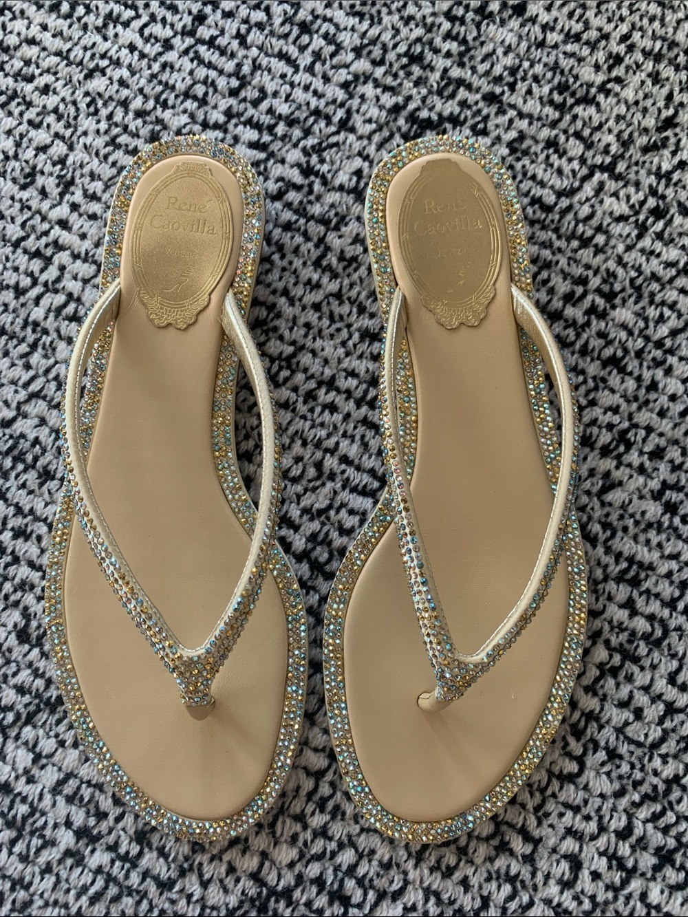 Rene Caovilla Gold Beige Crystal-Embellished Flip Flop Sandals size 7 worn once